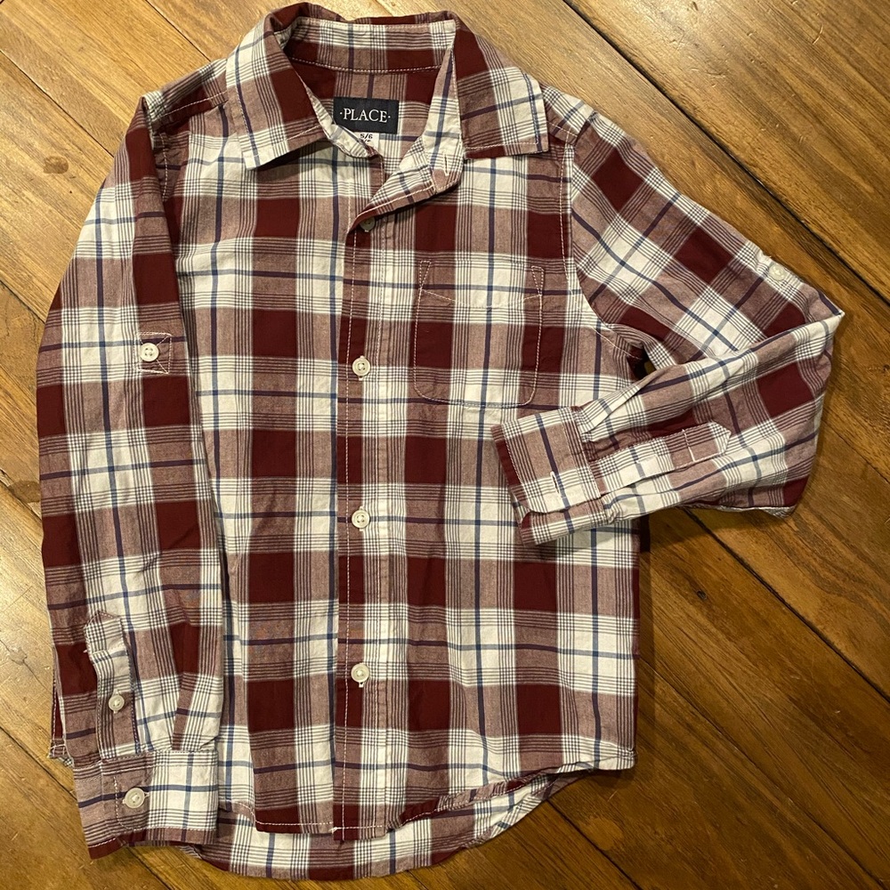 Worn once Boys size 5/6 button down shirt